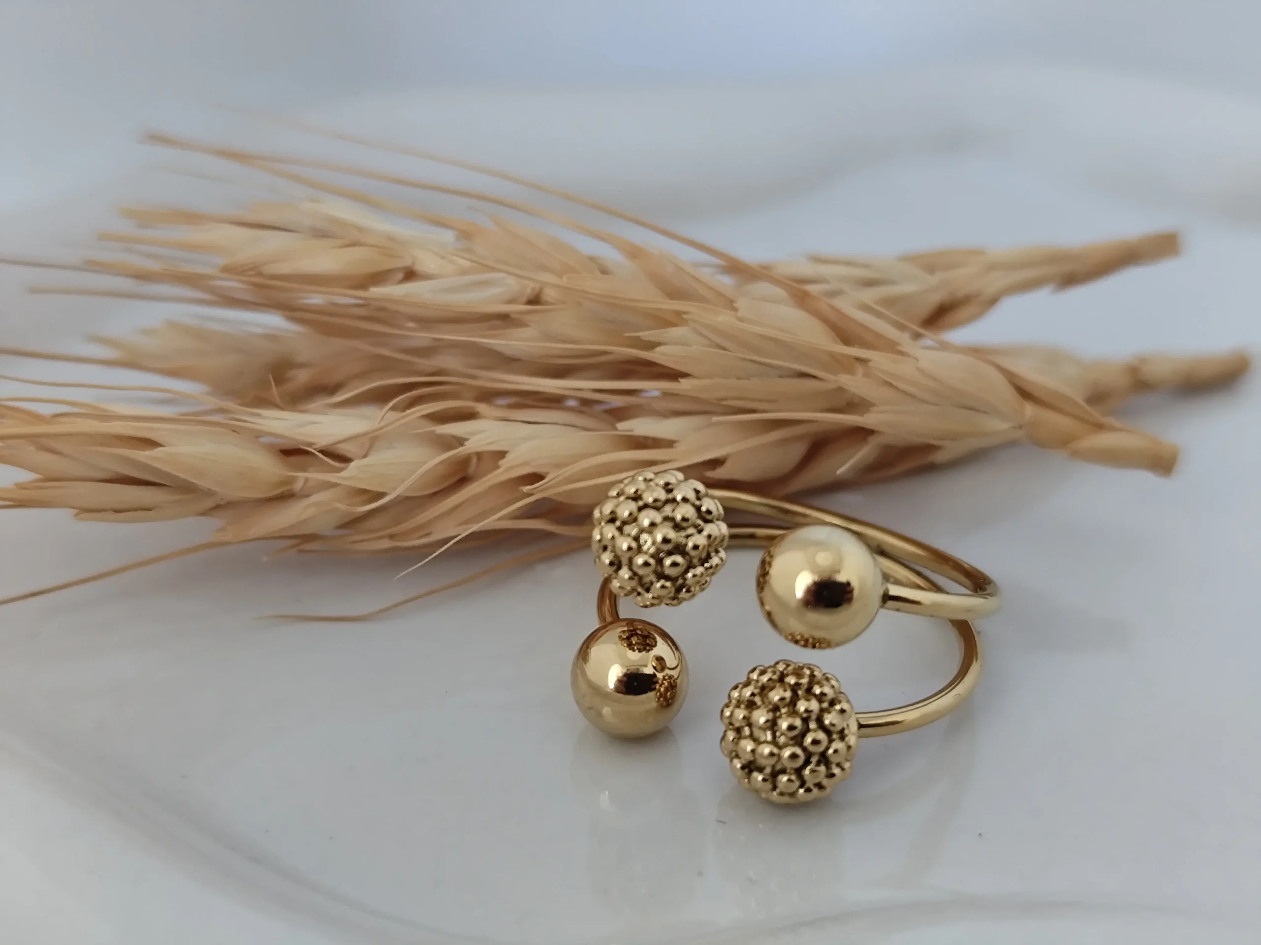 Bague galaxie dorée "Olivia"